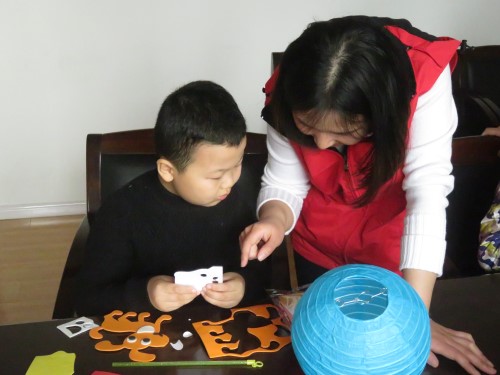 灯影相会，你我同行